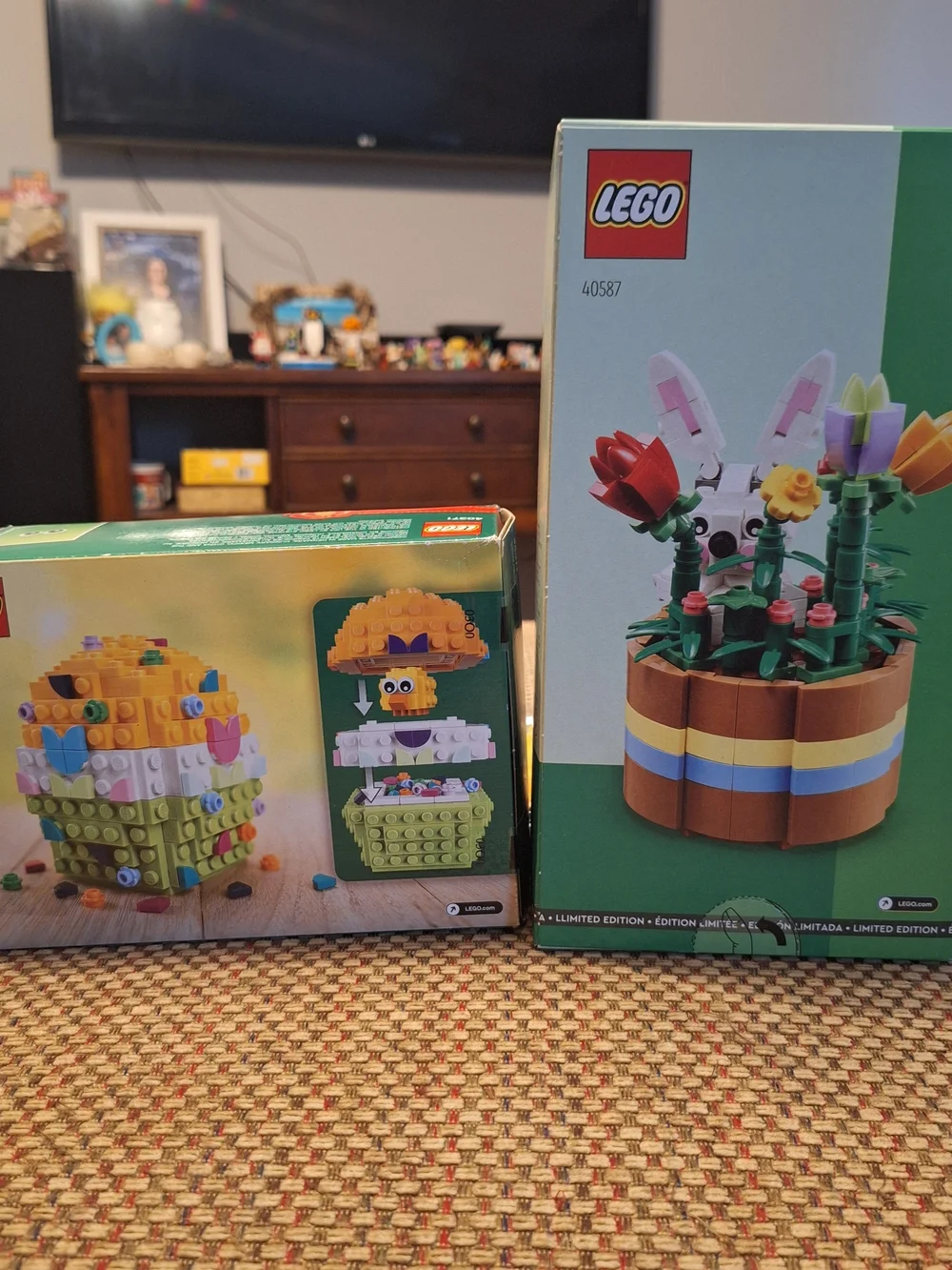 LEGO Easter Themed Builds - 40471  Chick, 30587 Basket, & 30643 Chickens